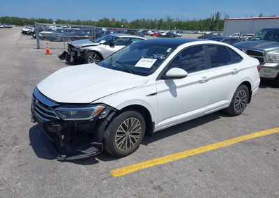 2019 Volkswagen Jetta 1.4t Sel, daño Frontal derecho, Iaai lote 45074542, foto 2 de 16