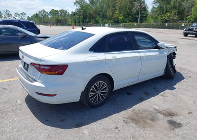 2019 Volkswagen Jetta 1.4t Sel, daño Frontal derecho, Iaai lote 45074542, foto 4 de 16