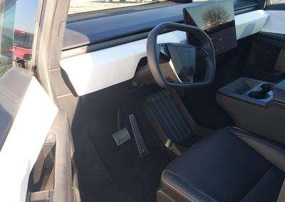 2024 Tesla Cybertruck All-wheel Drive, Rear damage, Iaai lot 43834364, photo 18 of 18