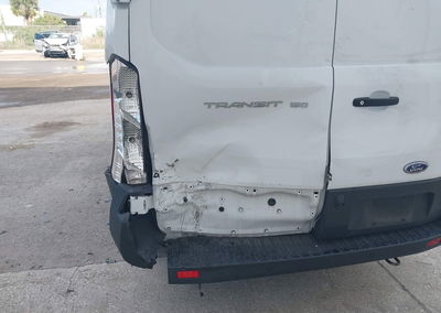 2023 Ford Transit-150, Rear damage, Iaai lot 45020114, photo 6 of 16