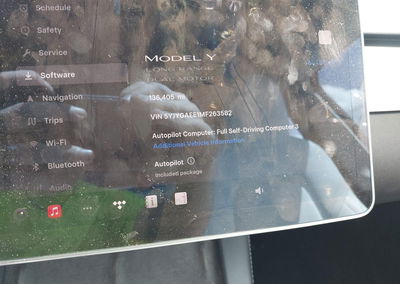 2021 Tesla Model Y Long Range Dual Motor All-wheel Drive, daño Lateral derecho, Iaai lote 44832013, foto 7 de 16