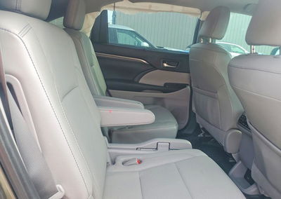 2019 Toyota Highlander Limited Platinum, Front End damage, Copart lot 51248326, photo 11 of 14