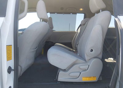 2012 Toyota Sienna Le V6 8 Passenger, daño Normal Wear & Tear, Iaai lote 45343733, foto 8 de 16