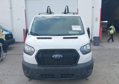 2023 Ford Transit-150, Rear damage, Iaai lot 45020114, photo 12 of 16