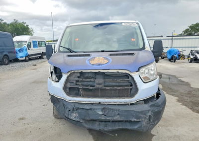 2019 Ford Transit, daño Frontal, Copart lote 48130656, foto 5 de 13