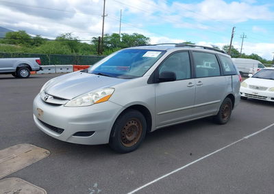 2009 Toyota Sienna Le, daño Normal Wear & Tear, Iaai lote 45251724, foto 2 de 11