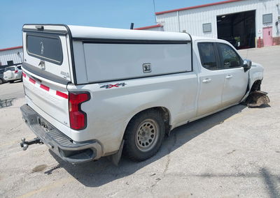 2019 Chevrolet Silverado 1500 Lt, daño Frontal derecho, Iaai lote 45092745, foto 4 de 15