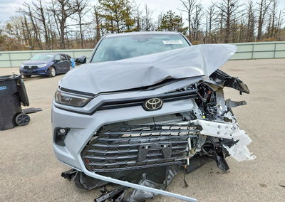 2026 Toyota Grand Highlander Hybrid Nightshade, uszkodzenie: Przód, Copart lot 52048686, zdjęcie 5 z 15