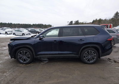 2025 Toyota Grand Highlander Hybrid Platinum Max, Front End damage, Iaai lot 44418947, photo 14 of 17