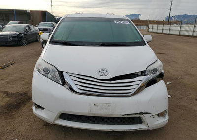 2015 Toyota Sienna Le, uszkodzenie: Przód, Copart lot 84671734, zdjęcie 5 z 13