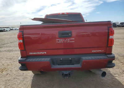 2019 Gmc Sierra K2500 Denali, daño Frontal, Copart lote 50163266, foto 10 de 14
