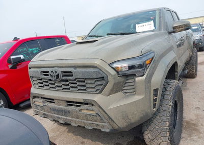 2025 Toyota Tacoma Trd Sport, daño Inundación, Iaai lote 45013349, foto 12 de 16