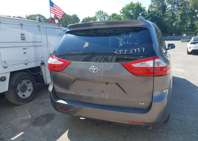 2015 Toyota Sienna Le 8 Passenger, daño Trasero izquierdo, Iaai lote 45507358, foto 16 de 17