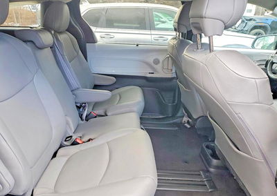 2025 Toyota Sienna Xle 8-passenger, daño Frontal, Copart lote 48802836, foto 11 de 13