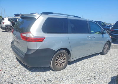 2019 Toyota Sienna Xle 8-passenger, daño Abolladuras/rayones menores, Copart lote 49937916, foto 3 de 13