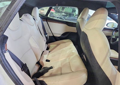 2021 Tesla Model S, daño Bajos, Copart lote 56642116, foto 10 de 14