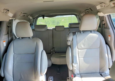2017 Toyota Sienna Xle Premium 8-passenger, Front End damage, Copart lot 55233296, photo 10 of 13