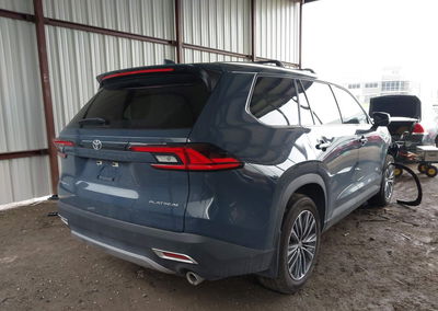 2026 Toyota Grand Highlander Hybrid Max Platinum, пошкодження: Передня частина, Iaai лот 44987068, фото 4 з 16