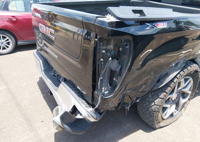 2023 Gmc Sierra 1500 4wd  Short Box Slt, uszkodzenie: Prawy tył, Iaai lot 45270260, zdjęcie 6 z 18