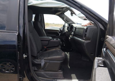 2025 Chevrolet Silverado 2500hd 4wd  Standard Bed Lt, Right Front damage, Iaai lot 44824487, photo 5 of 16
