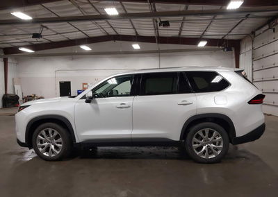 2025 Toyota Grand Highlander Hybrid Limited, Hail damage, Iaai lot 45334316, photo 14 of 17