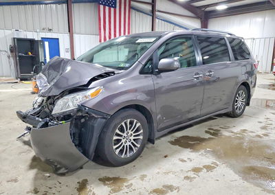2019 Toyota Sienna Xle Premium 8-passenger, daño Frontal, Copart lote 54644956