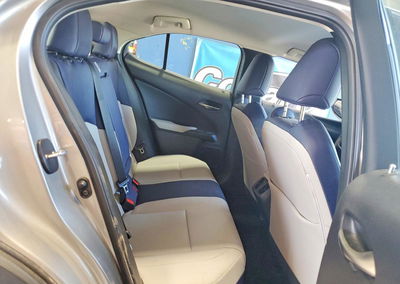 2022 Lexus Ux 200 Base, Vandalism damage, Copart lot 72005504, photo 11 of 14