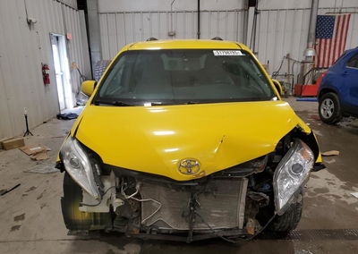 2015 Toyota Sienna Le, uszkodzenie: Przód, Copart lot 46285936, zdjęcie 5 z 13