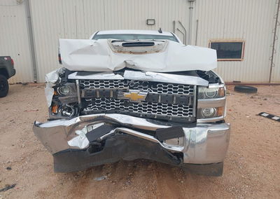 2019 Chevrolet Silverado 2500hd Lt, daño Frontal, Iaai lote 45166177, foto 12 de 21
