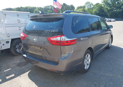 2015 Toyota Sienna Le 8 Passenger, daño Trasero izquierdo, Iaai lote 45507358, foto 4 de 17