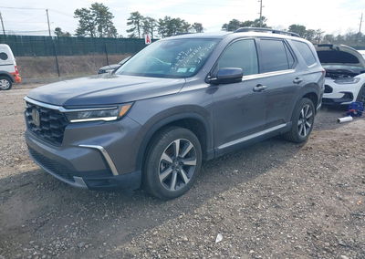 2025 Honda Pilot Touring, Front End damage, Iaai lot 44848324, photo 2 of 17