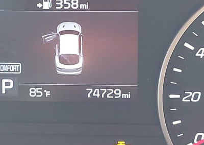 2019 Kia Stinger, daño Normal Wear & Tear, Iaai lote 45204676, foto 15 de 16