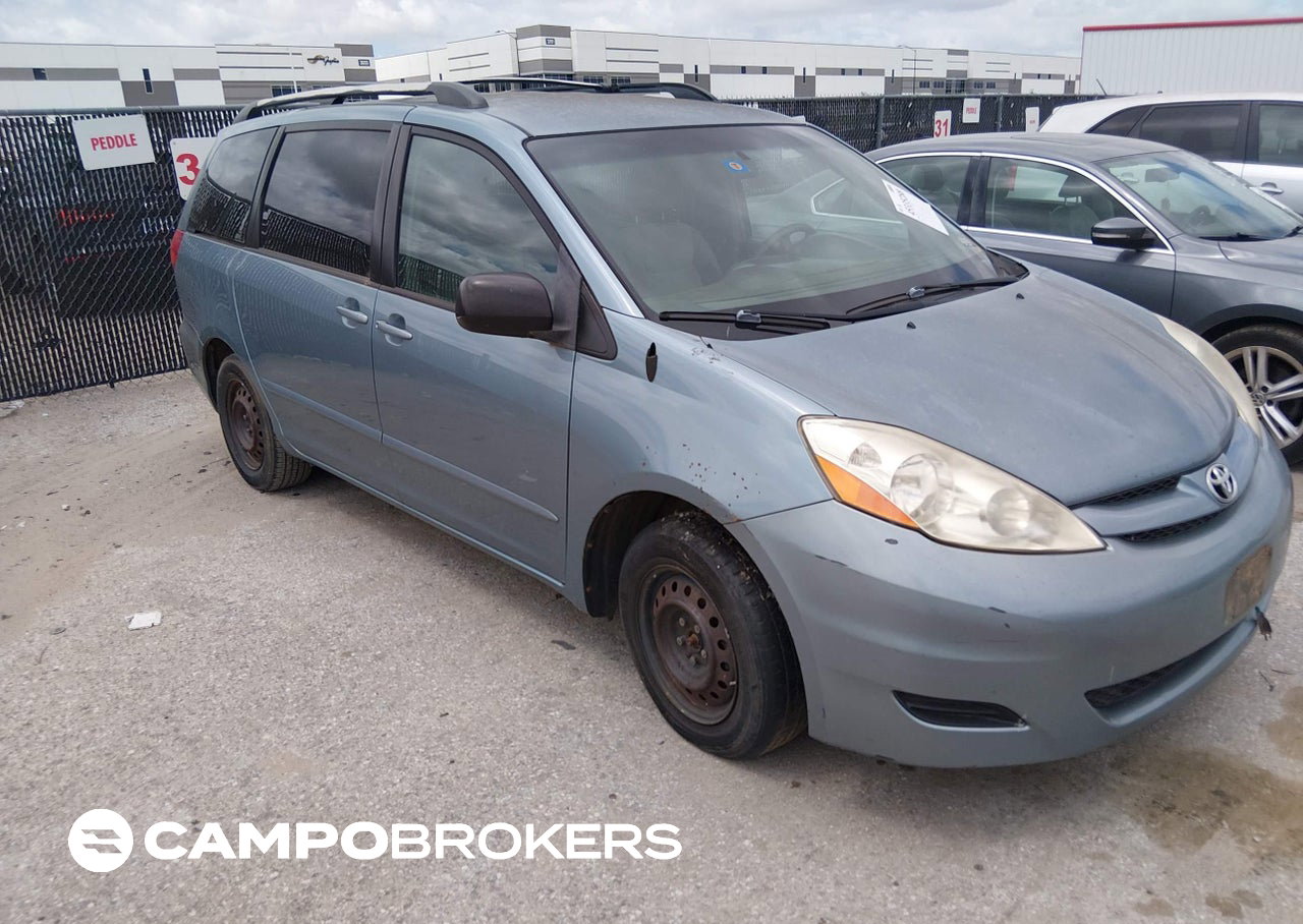 2009 Toyota Sienna Le, daño Normal Wear & Tear, Iaai lote 45335288