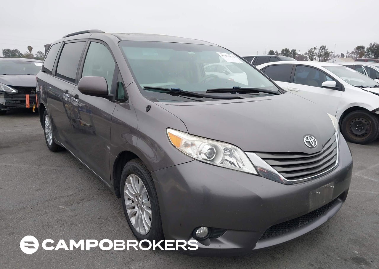 2014 Toyota Sienna Xle V6 8 Passenger, пошкодження: Лівий бік, Iaai лот 45281276