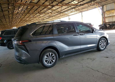 2025 Toyota Sienna, uszkodzenie: Przód, Copart lot 46028866, zdjęcie 3 z 15