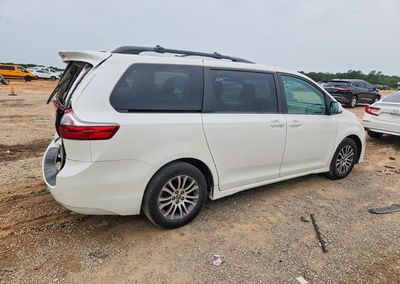 2020 Toyota Sienna Xle Premium 8-passenger, Rear End damage, Copart lot 53040086, photo 3 of 13