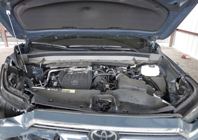 2026 Toyota Grand Highlander Hybrid Max Platinum, пошкодження: Передня частина, Iaai лот 44987068, фото 10 з 16