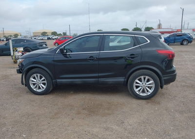 2018 Nissan Rogue Sport S, пошкодження: Передня частина, Iaai лот 44777066, фото 15 з 17