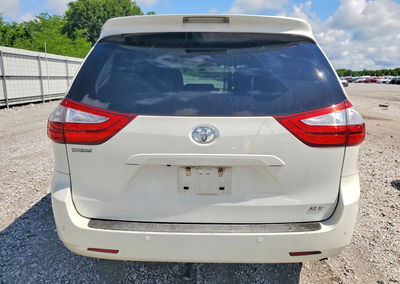 2017 Toyota Sienna Xle Premium 8-passenger, Front End damage, Copart lot 55362826, photo 6 of 14