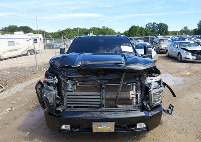 2021 Chevrolet Silverado 2500hd 4wd  Standard Bed Ltz, daño Frontal, Iaai lote 45217176, foto 12 de 15