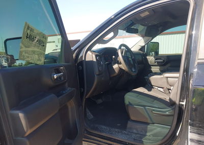2020 Chevrolet Silverado 2500hd 4wd  Standard Bed Custom, daño Lateral izquierdo, Iaai lote 45055604, foto 6 de 17