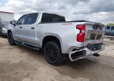 2021 Chevrolet Silverado 1500 4wd  Short Bed Custom, Rear damage, Iaai lot 45164638, photo 3 of 16