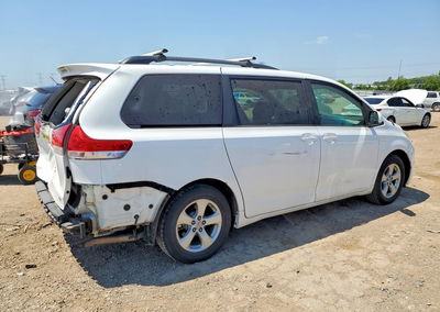 2012 Toyota Sienna Le, daño Trasero, Copart lote 54623926, foto 3 de 14