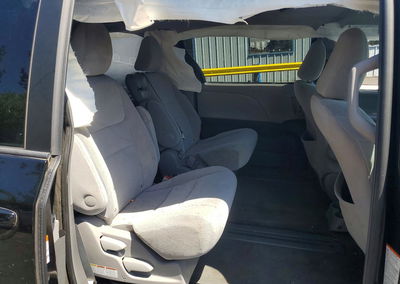 2015 Toyota Sienna, uszkodzenie: Przód, Copart lot 54773576, zdjęcie 10 z 15