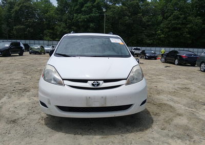 2009 Toyota Sienna Le, daño Lateral derecho, Iaai lote 45181708, foto 12 de 17