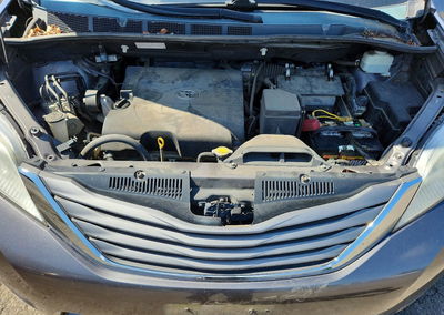 2011 Toyota Sienna Xle 8-passenger, Rear End damage, Copart lot 54980336, photo 11 of 12