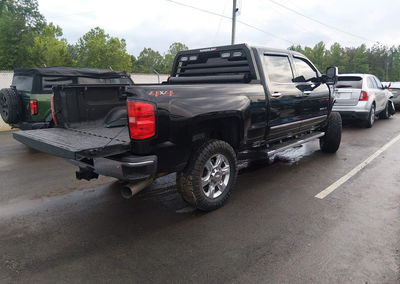 2019 Chevrolet Silverado 2500hd Ltz, Right Front damage, Iaai lot 44977343, photo 4 of 16
