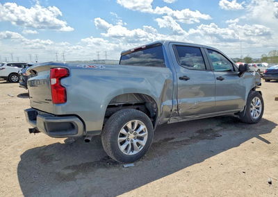 2021 Chevrolet Silverado K1500 Custom, daño Frontal, Copart lote 52563086, foto 3 de 13