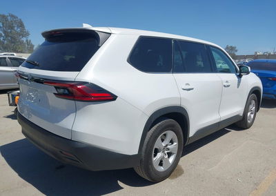 2025 Toyota Grand Highlander Hybrid Le, Rear damage, Iaai lot 45397526, photo 4 of 16