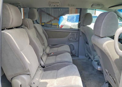 2009 Toyota Sienna Le 8-passenger, daño Frontal, Copart lote 58800286, foto 11 de 13